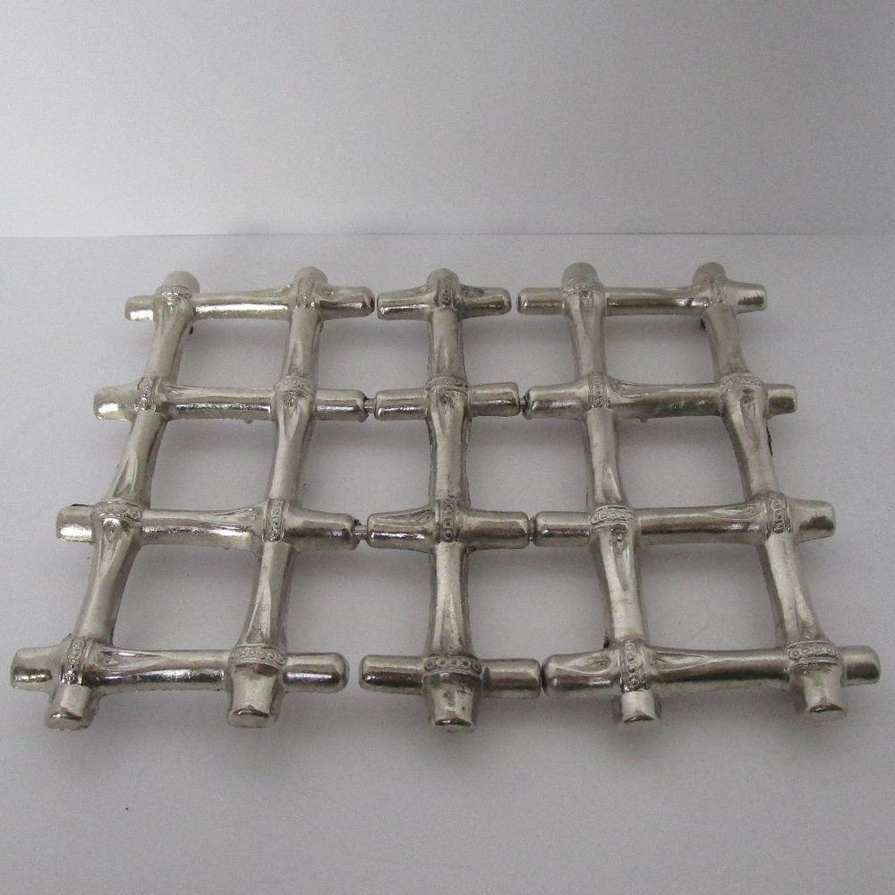 expandable metal trivet